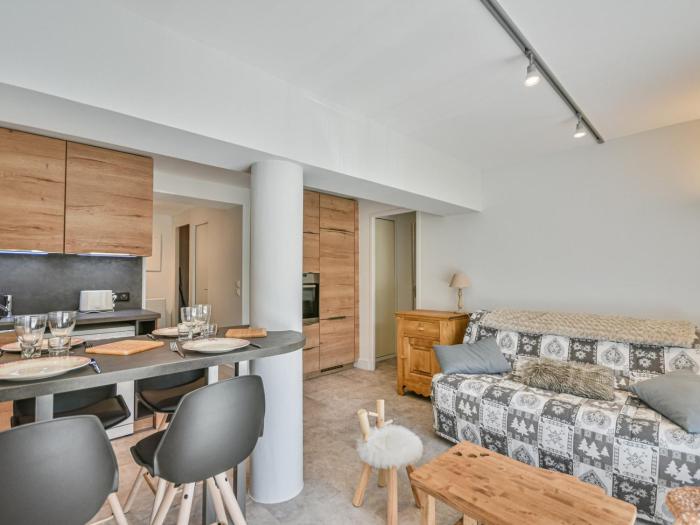 Appartement cosy aux pieds des pistes avec piscine et tennis, 4 pers, Les Gets - FR-1-685-52