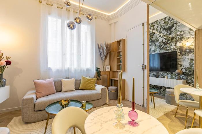 Studio avec mezzanine Arc de Triomphe