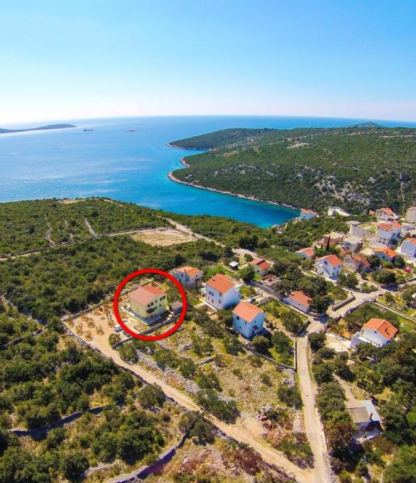 Apartments with parking space Cove Ljubljeva, Trogir - 18371