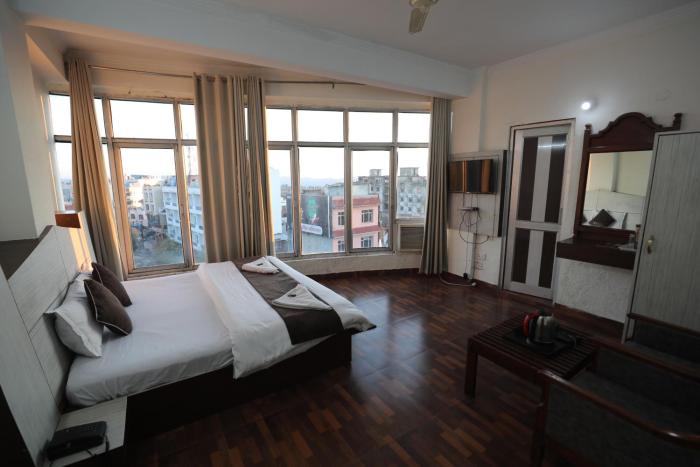 Mahadev Hotel and Resorts
