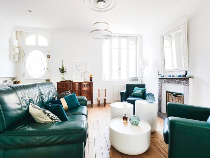 Maison de Charme 4 Chambres, 50m de la Mer, Centre des Sables dOlonne - FR-1-197-508