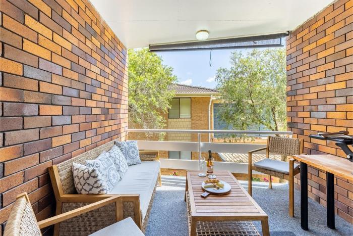 5 Gretel Lodge 1 Gretel Cl family friendly unit close to the water