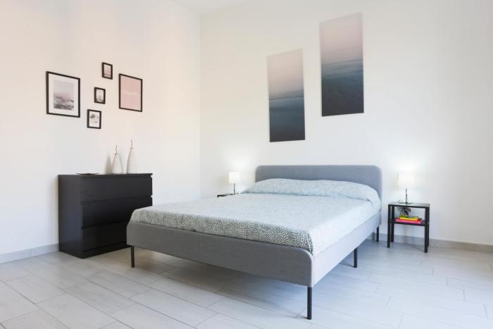 GuestHost - Bright & Central Apartment near the station