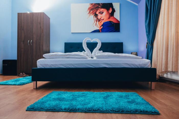 GUITAR - Camere de Inchiriat