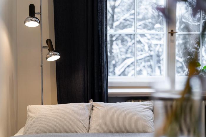 Prime City Centre Studio Apartment with Park View