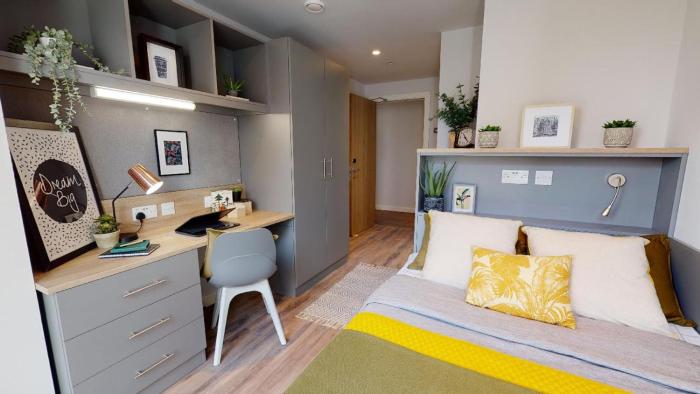 iQ Altus House Leeds