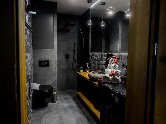 APARTAMENT PREMIUM BLACK HORS Centrum Ścisłe Deptak -ETIUDA Panoramiczna 2 -Garaż Podziemny -f VAT