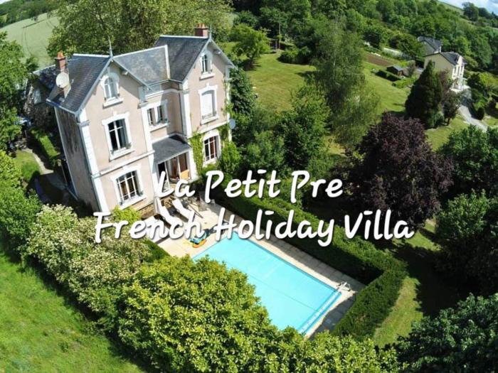 Villa Sleeps 8 with Pool and Hot Tub
