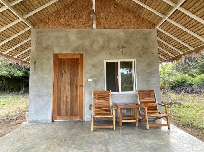 Groovy Bungalows Koh Phayam