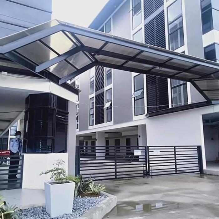 AIZEN FLATS WALKINGUP CONDO