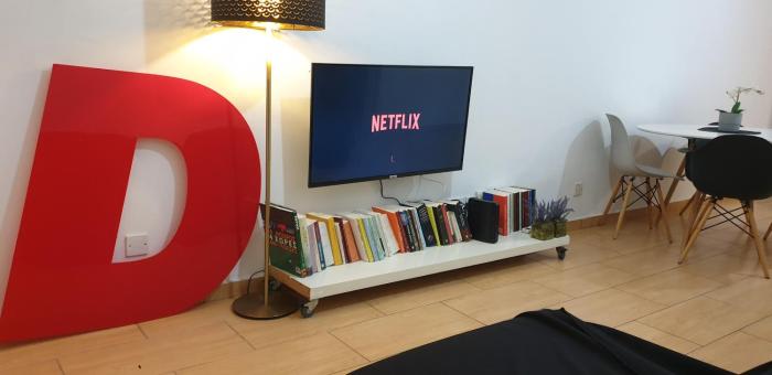 LINAS HOME & POOL - Breakbooking CY