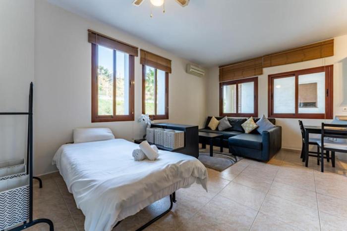 CT 144 - La Cala Boulevard - Studio I