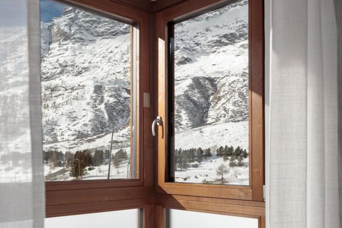 HelloCHALET - The One - Bootdryer, home theatre with subwoofer, netflix, hydromassage Turkish bath