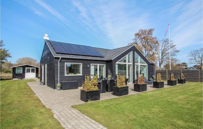 3 Bedroom Gorgeous Home In Samsø