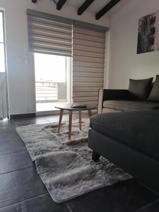 Camberos Place - centrally-located loft-penthouse