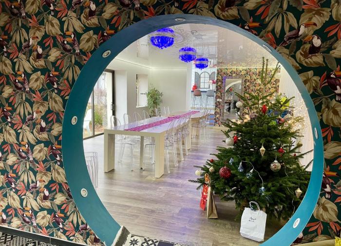 Maison spacieuse à Saint-Hernin, idéale pour groupes