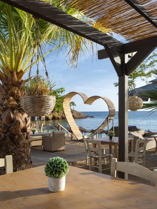 Beach Hotel Kapahi