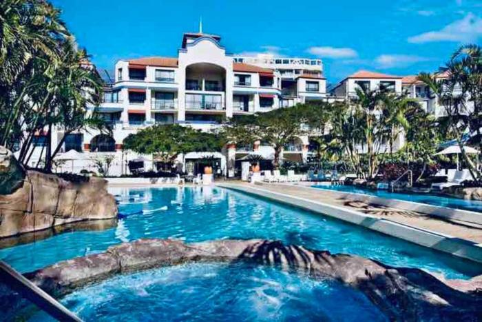 Gold Coast Calypso Resort, Coolangatta Beach