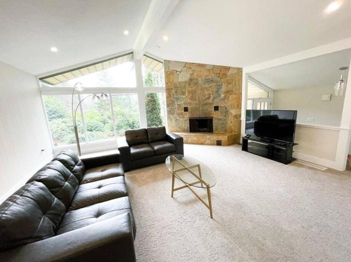 Escape to Spring Gate Estate