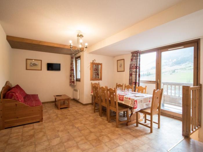 Duplex 8 pers. au pied des pistes avec balcon, terrasse, parking et WIFI, Val-Cenis - FR-1-508-91