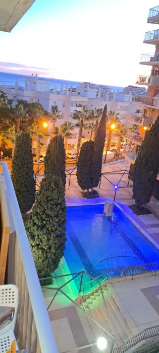 Apartment in Jupiter 5 pools