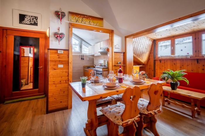 Aprica tre minuti dalle piste wifi comodo per 4 ospiti molto caratteristico