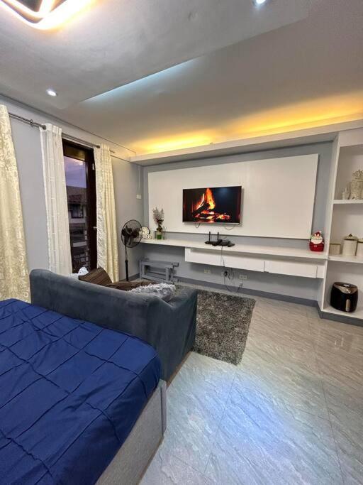 Rackys Condotel - STUDIO TYPE WITH HOTEL VIBE