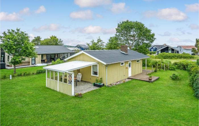 2 Bedroom Awesome Home In Juelsminde