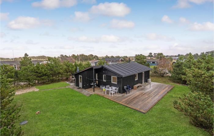 Two-Bedroom Holiday Home In Saby