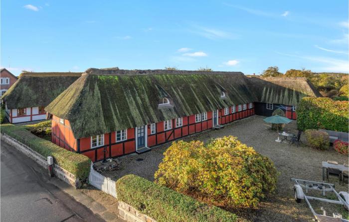 Cozy Apartment In Bagenkop With Wifi