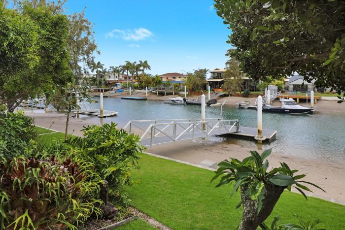 Fantastic Buddina Duplex