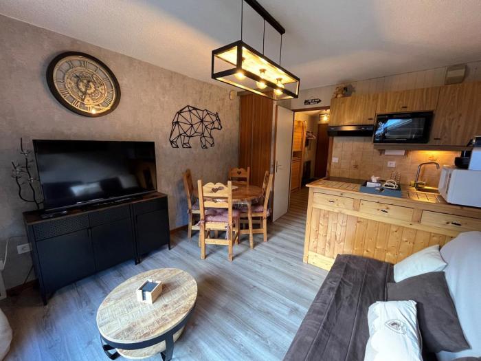 Châtel : 2 pièces pour 4 pers, terrasse, parking - FR-1-198-224