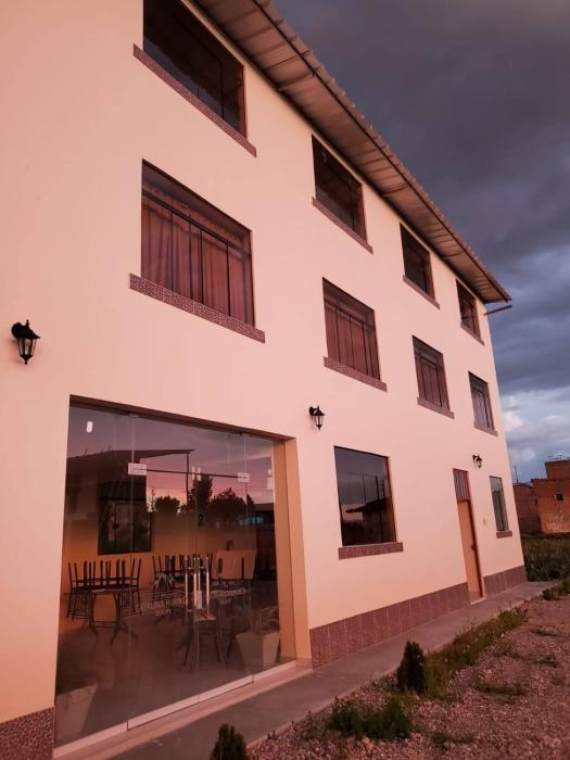 Catalina Huanca Resort