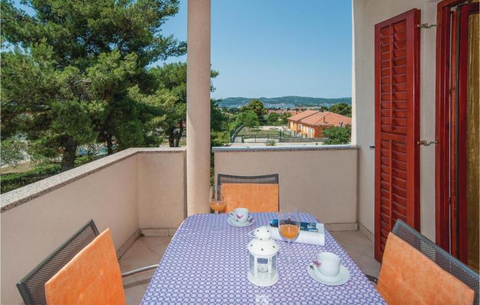 Three-Bedroom Apartment In Biograd