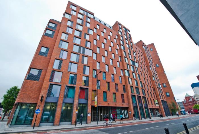 For Students Only - iQ Shoreditch in London