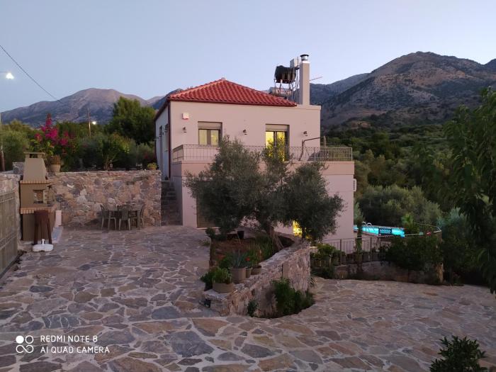 "Villa Kastania" Melidoni, Chania, Crete