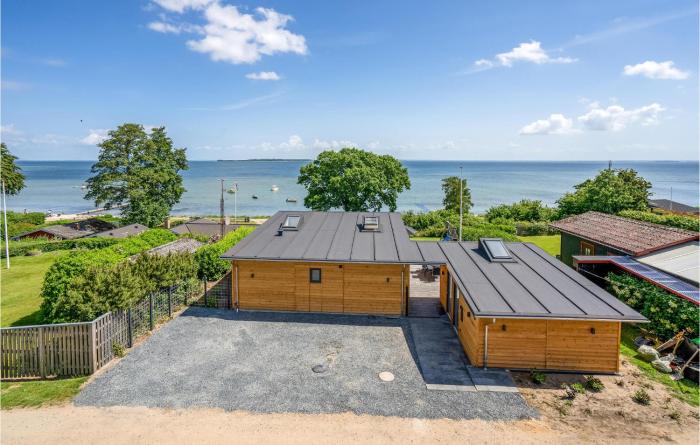 Two-Bedroom Holiday Home In Haderslev