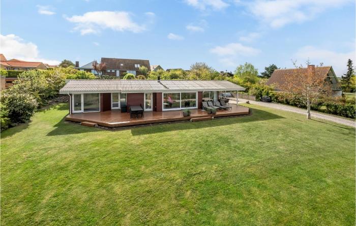 Holiday Home Havbakken Knebel V