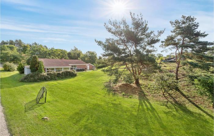 5 Bedroom Pet Friendly Home In Ebeltoft