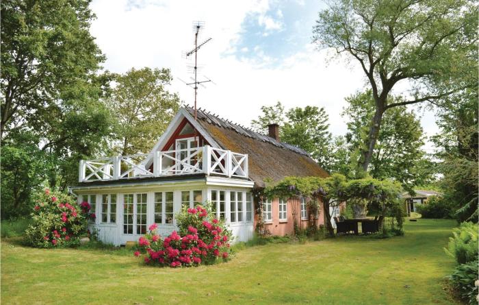 Two-Bedroom Holiday Home In Gilleleje