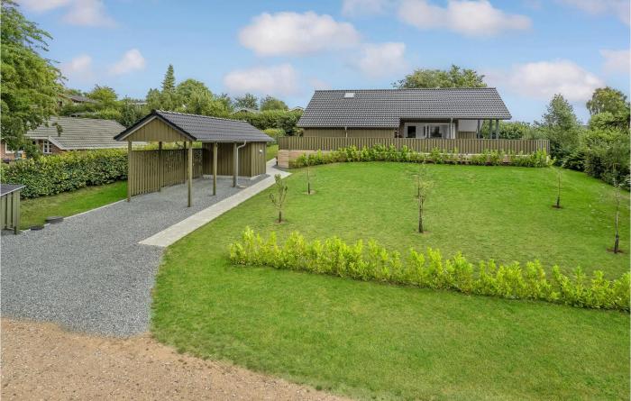 3 Bedroom Beautiful Home In Hejls