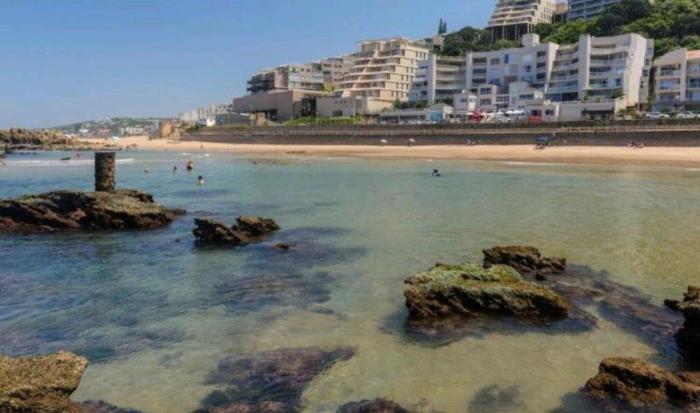 84 Camarque Umdloti beach