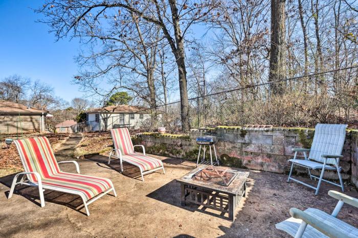 Pet-Friendly Birmingham Apartment with Patio!