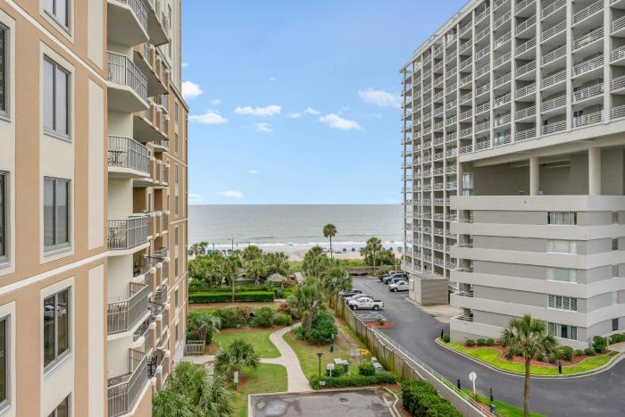 Splendid 3 bedroom, 3 bath condo - 408 Royale Palms condo