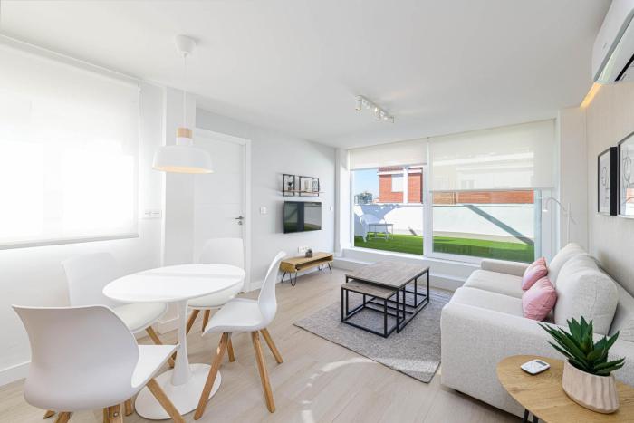 WintowinRentals Exclusivo ático cerca de la playa.