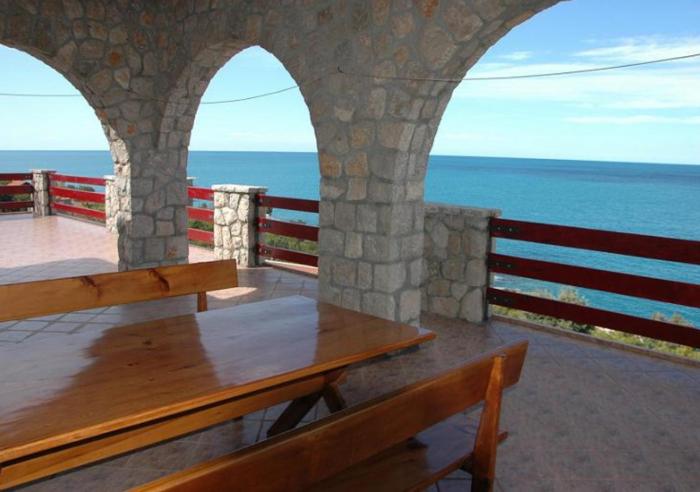 STONE HOUSE “MEDITERRANEO”