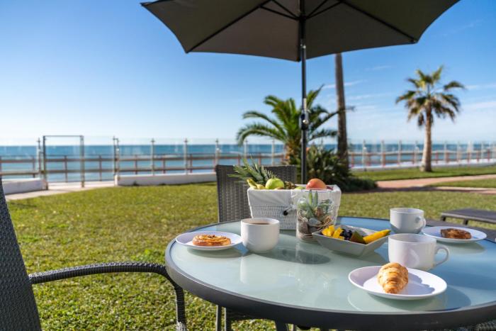 Sea Front Beach House Macarena C