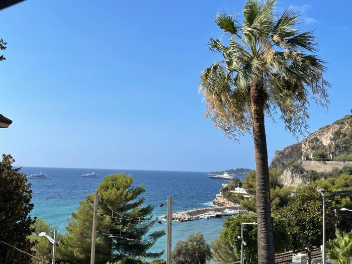 Ezevacances Studio Capuccino vue mer 5 mn plage 7 mn gare Wifi