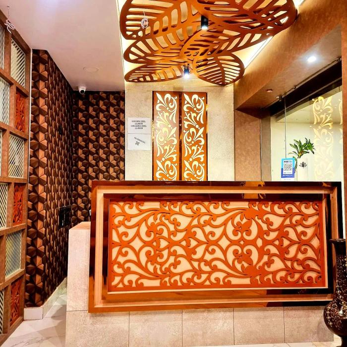 THE SEVENS HOTEL