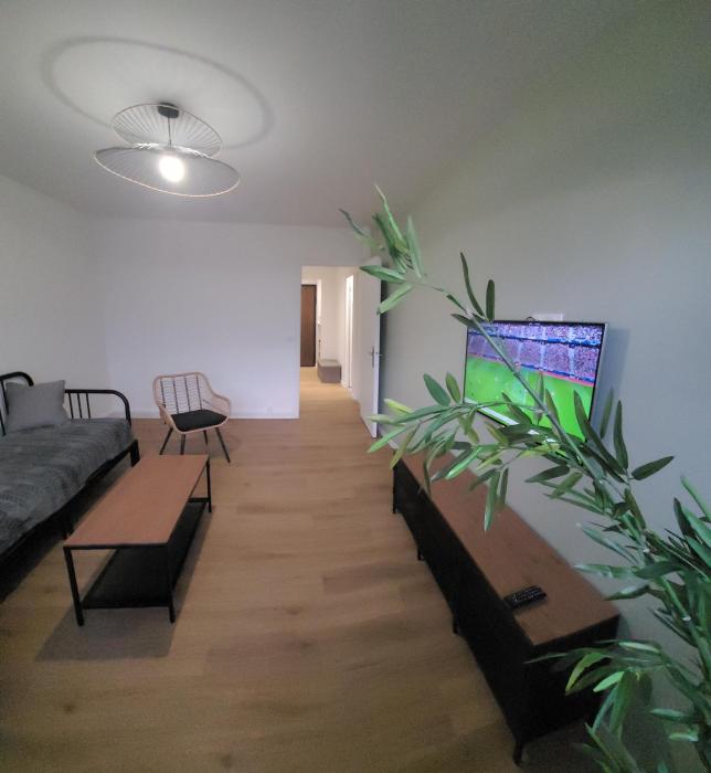 Grand appartement avec parking privé